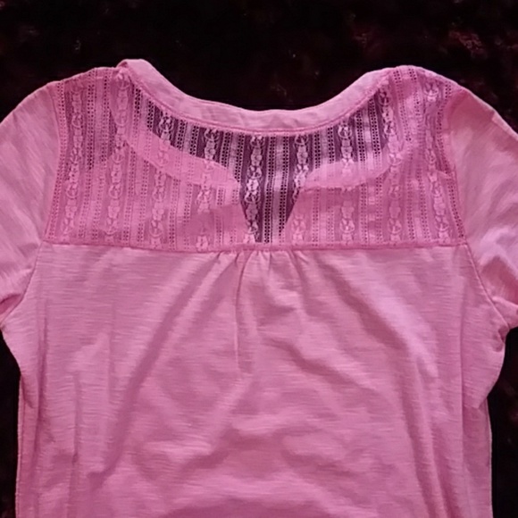 Pink back lace top - Picture 4 of 5